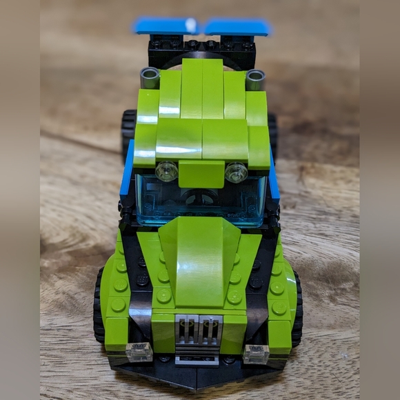 Lego 31074 Creator 3 in 1 Rocket Rally Car - Picture 9 of 16